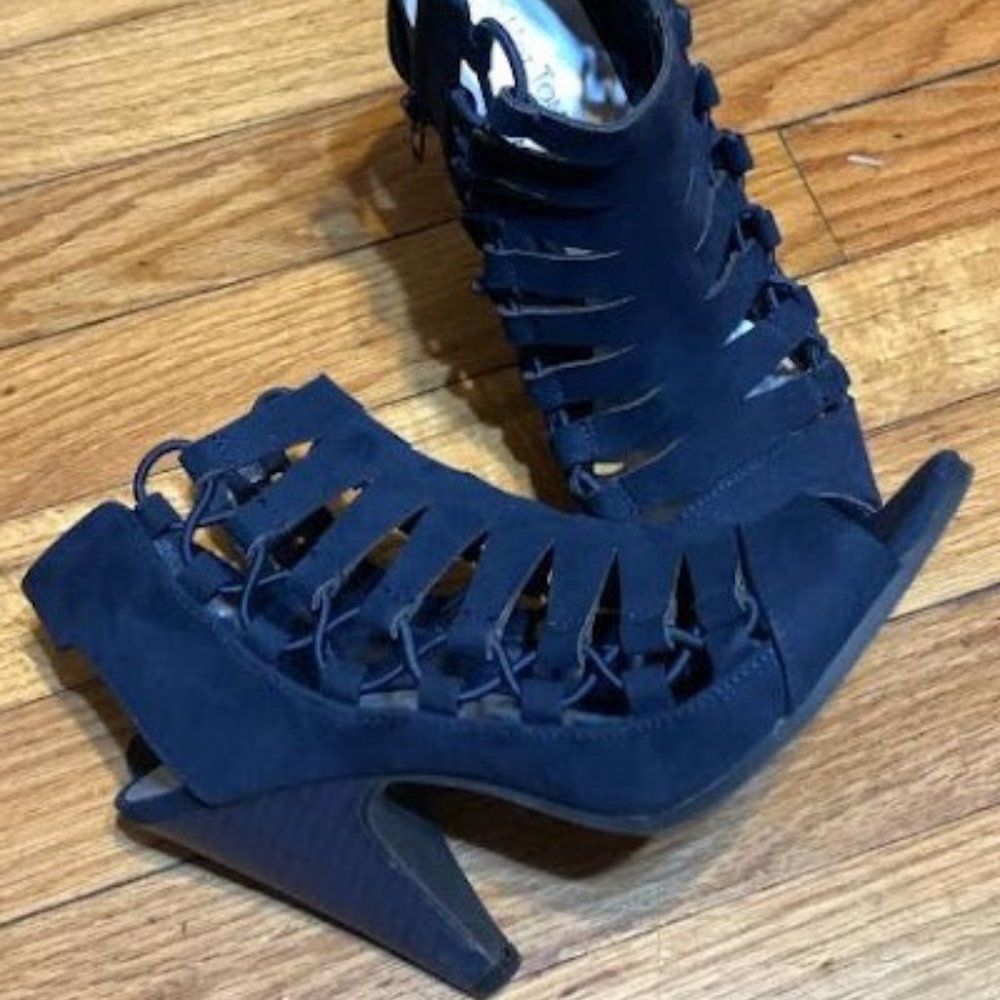 Women's Suede Cage Heels Size 7.5